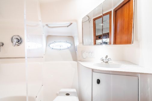 Tiara Yachts 3800 Open image