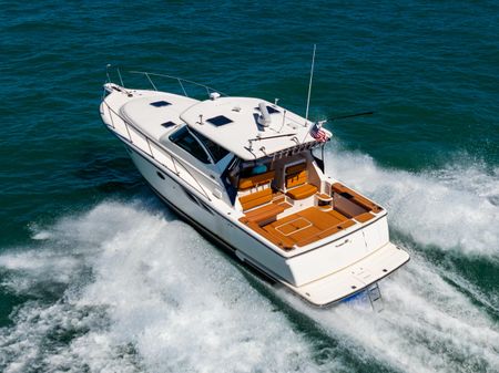 Tiara Yachts 3800 Open image