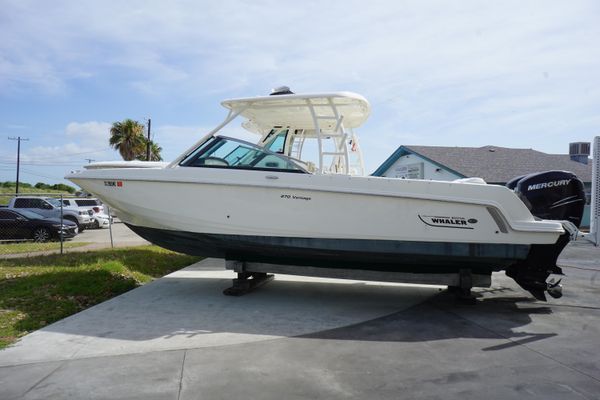 Boston Whaler 270 Vantage - main image
