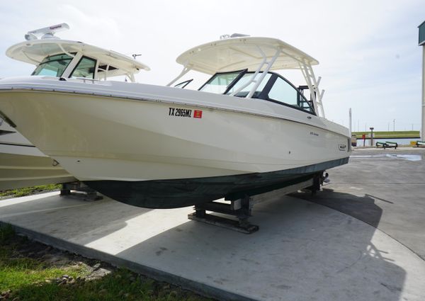 Boston Whaler 270 Vantage image