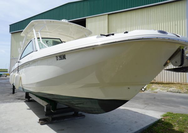 Boston Whaler 270 Vantage image