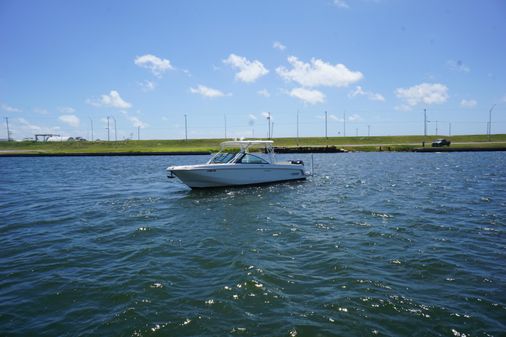 Boston Whaler 270 Vantage image