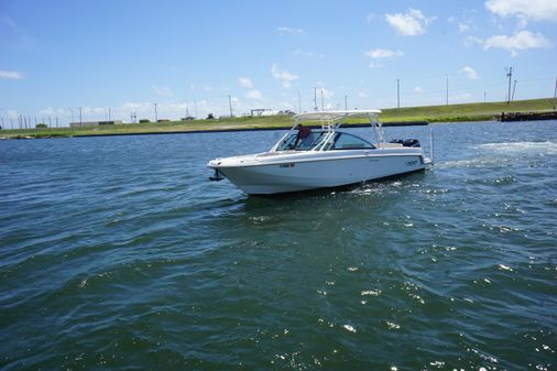 Boston Whaler 270 Vantage image
