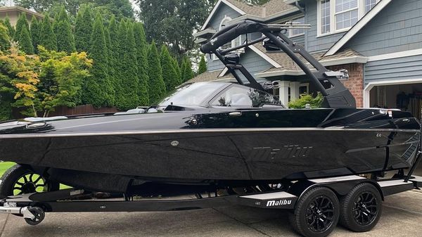 Malibu Wakesetter 22 MXZ 