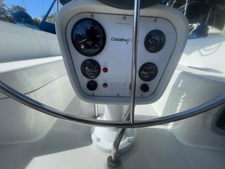 Catalina 320 image