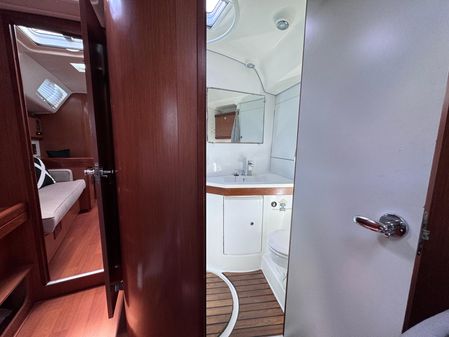 Beneteau 46 image