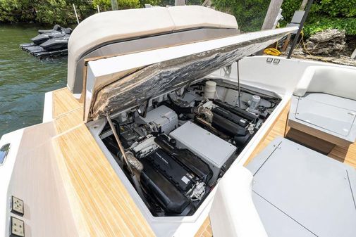 Arcadia Yachts Sherpa 60 image