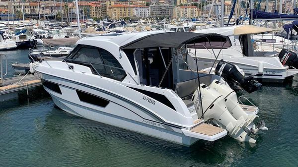 Beneteau Antares 9