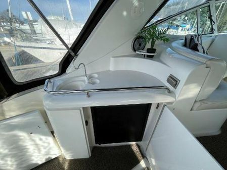 Cruisers Yachts 3470 image