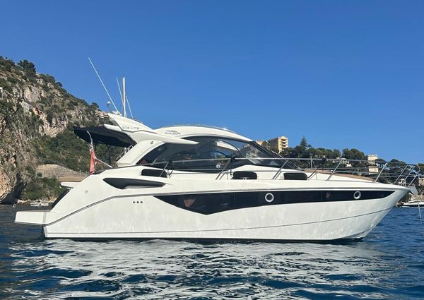 Galeon 305-HTS image