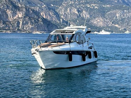 Galeon 305-HTS image