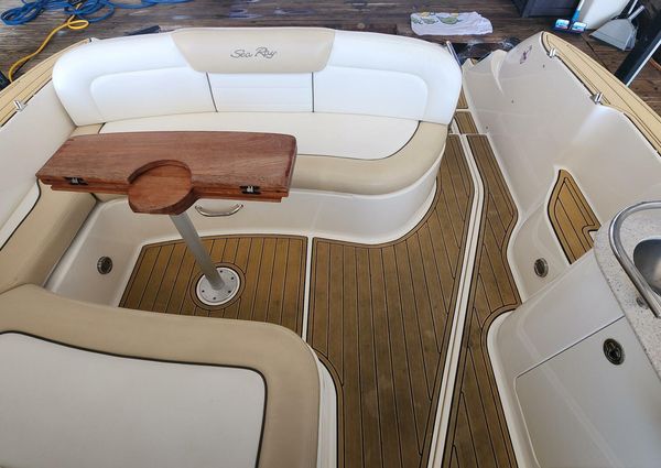 Sea Ray 310 Sundancer image