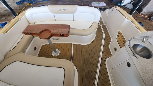 Sea Ray 310 Sundancer image