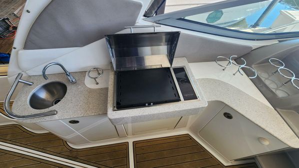 Sea Ray 310 Sundancer image