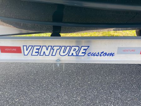 Tidewater 256 CC Adventure image