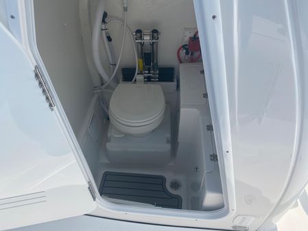 Tidewater 256 CC Adventure image