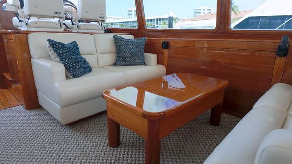 Palm Beach Motor Yachts PB55 Flybridge image