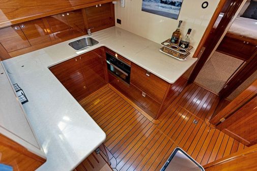 Palm Beach Motor Yachts PB55 Flybridge image