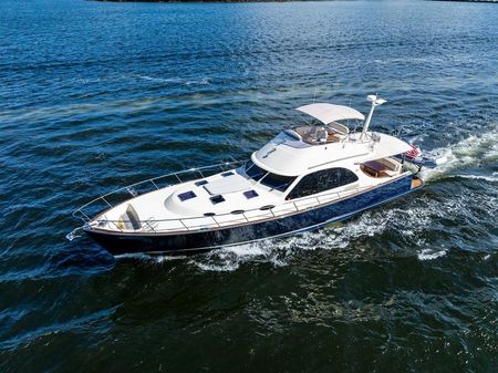 Palm Beach Motor Yachts PB55 Flybridge image