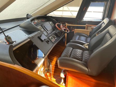 Princess 67 Flybridge image