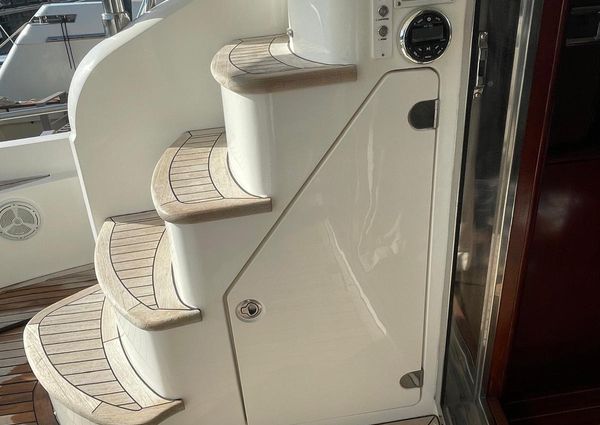 Princess 67 Flybridge image