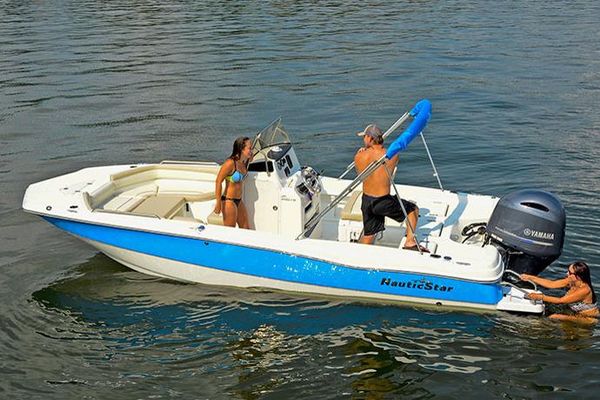 NauticStar 211 Angler - main image