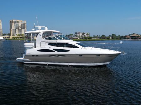 Cruisers Yachts 415 Express Motoryacht image