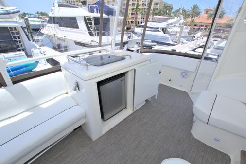 Cruisers Yachts 415 Express Motoryacht image