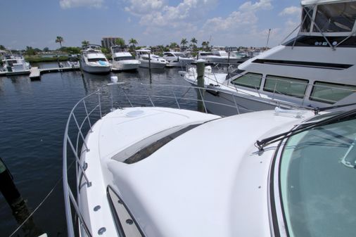 Cruisers Yachts 415 Express Motoryacht image