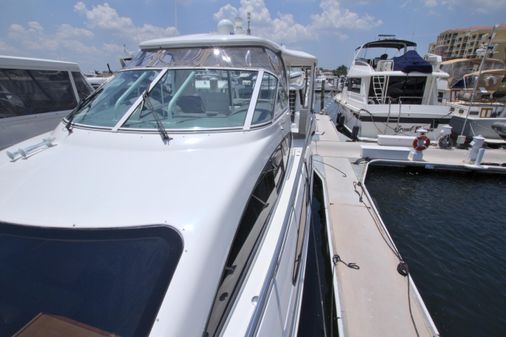 Cruisers Yachts 415 Express Motoryacht image