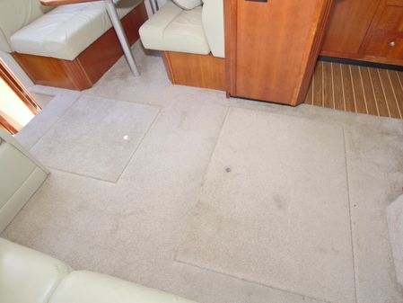 Cruisers Yachts 415 Express Motoryacht image