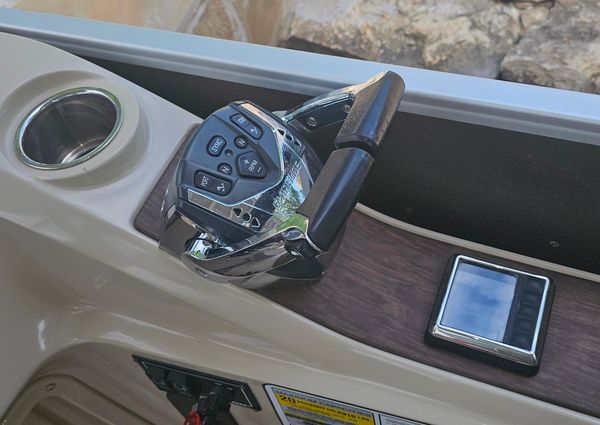 Premier 310 Escalante image