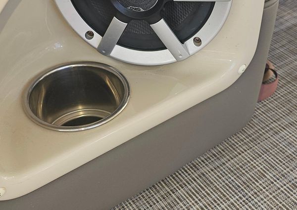 Premier 310 Escalante image