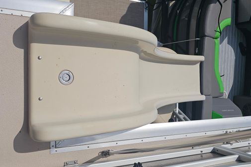 Premier 310 Escalante image