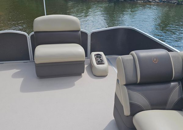 Premier 310 Escalante image