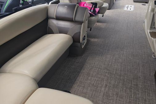 Premier 310 Escalante image