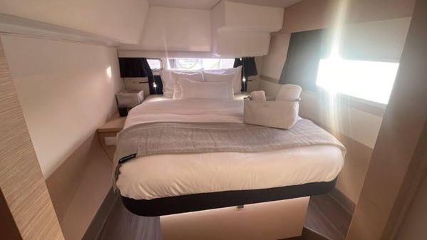 Fountaine Pajot Helia 44 image