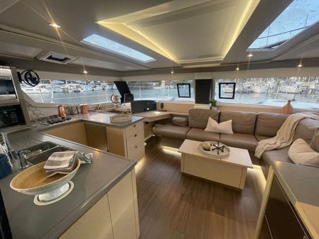 Fountaine Pajot Helia 44 image