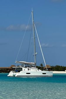 Fountaine Pajot Helia 44 image