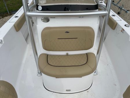 Sportsman Heritage 211 Center Console image
