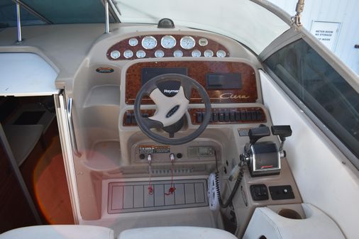 Bayliner 305 image