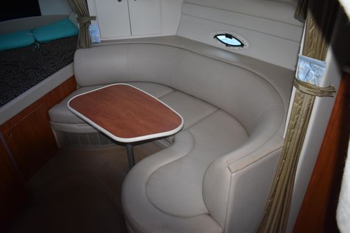 Bayliner 305 image