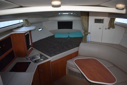 Bayliner 305 image