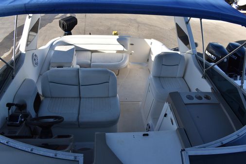 Bayliner 305 image