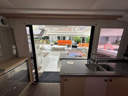 Fountaine Pajot Helia 44 Evolution image