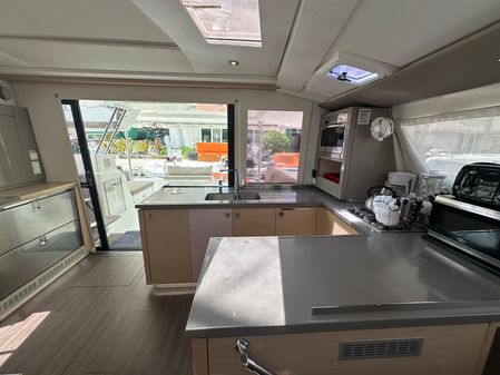 Fountaine Pajot Helia 44 Evolution image