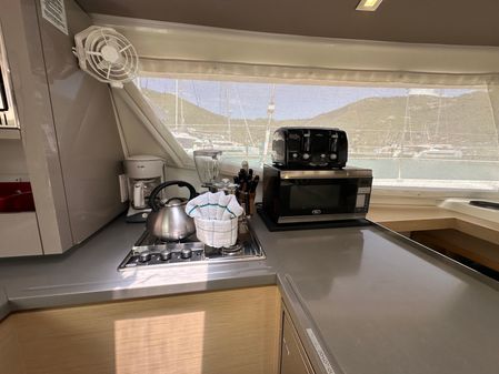 Fountaine Pajot Helia 44 Evolution image