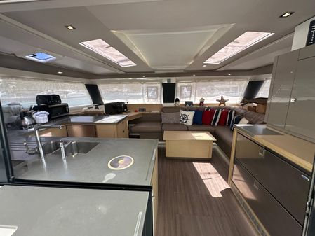 Fountaine Pajot Helia 44 Evolution image