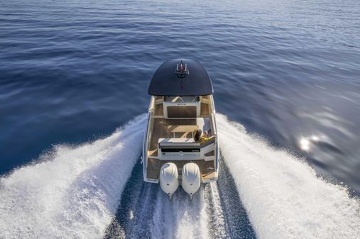 Invictus 320GTS image