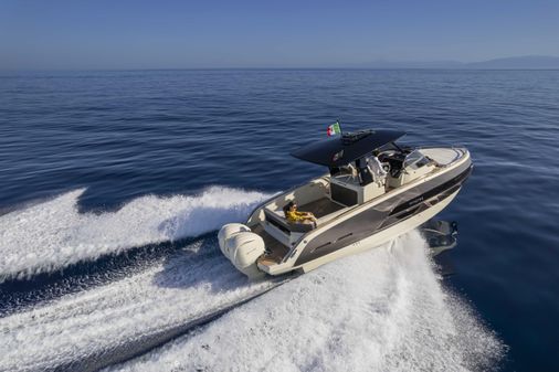 Invictus 320GTS image